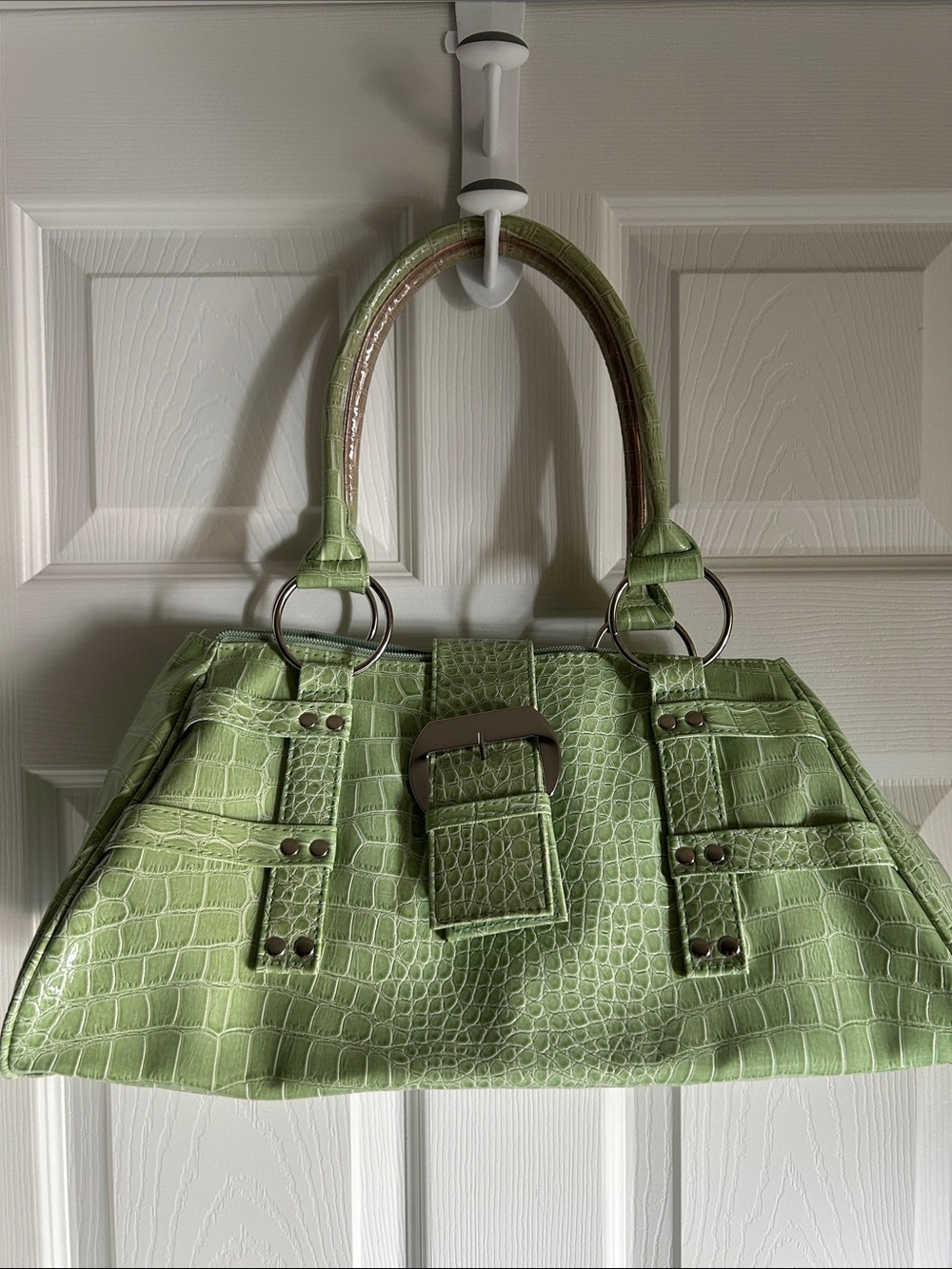 Green Croc-Embossed Tote Handbag - Stylish Everyday Carry